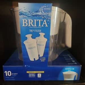 NWT BRITA 10 Cup Water Filter Pitcher w/2 filters